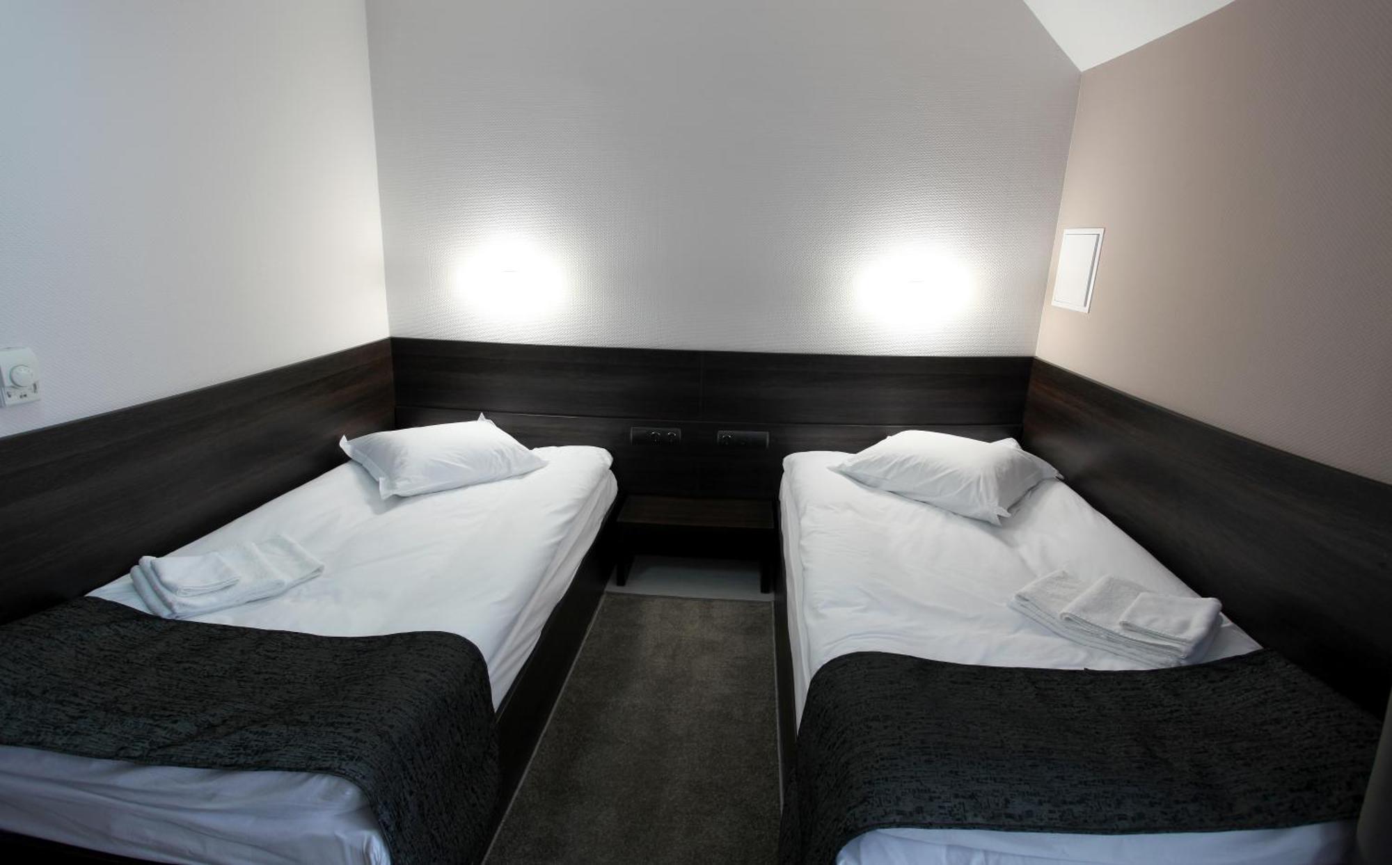 Hotel Idol Тирговиште Екстер'єр фото