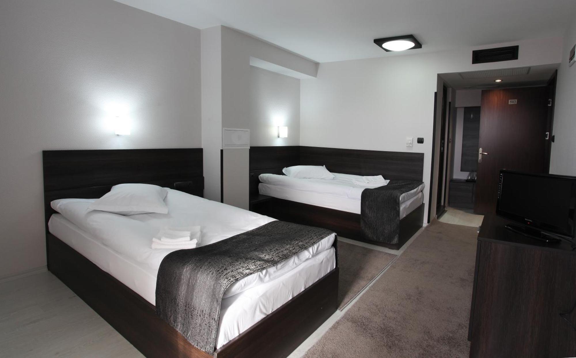 Hotel Idol Тирговиште Екстер'єр фото