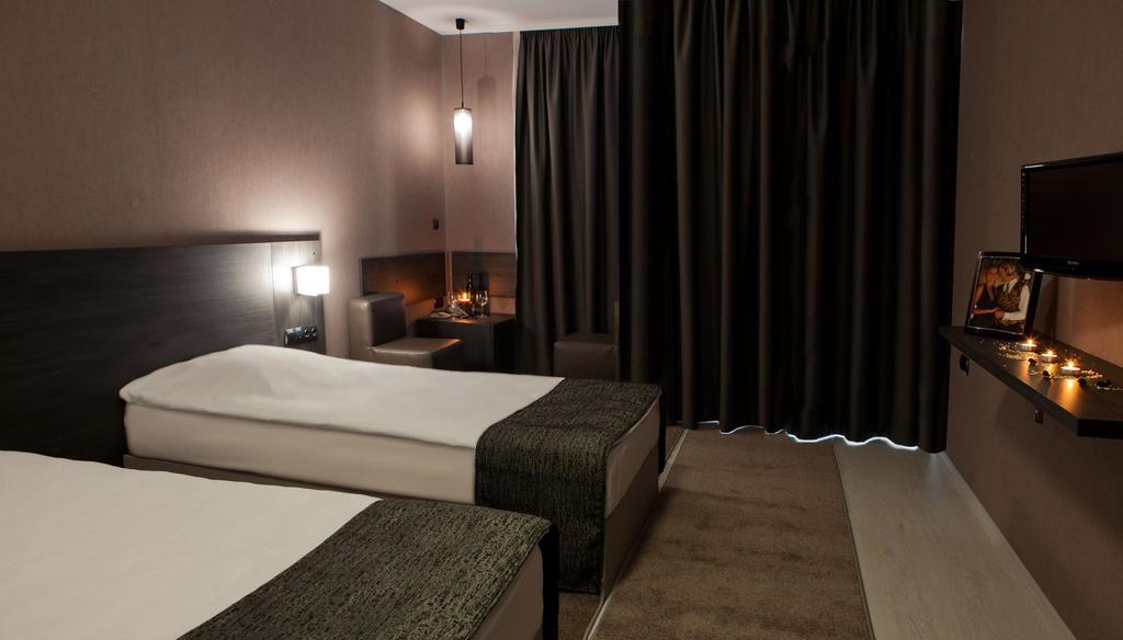 Hotel Idol Тирговиште Екстер'єр фото