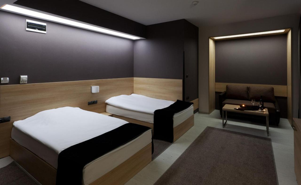 Hotel Idol Тирговиште Екстер'єр фото