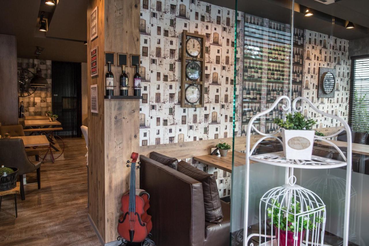 Hotel Idol Тирговиште Екстер'єр фото
